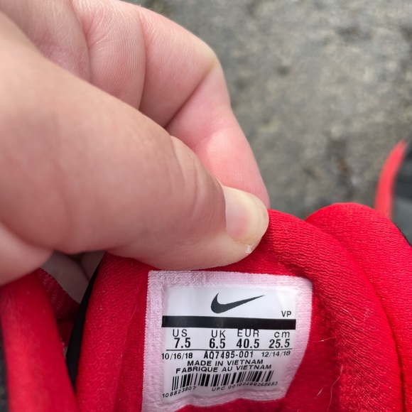 Nike sneakers mens size 7.5 - Picture 4 of 4